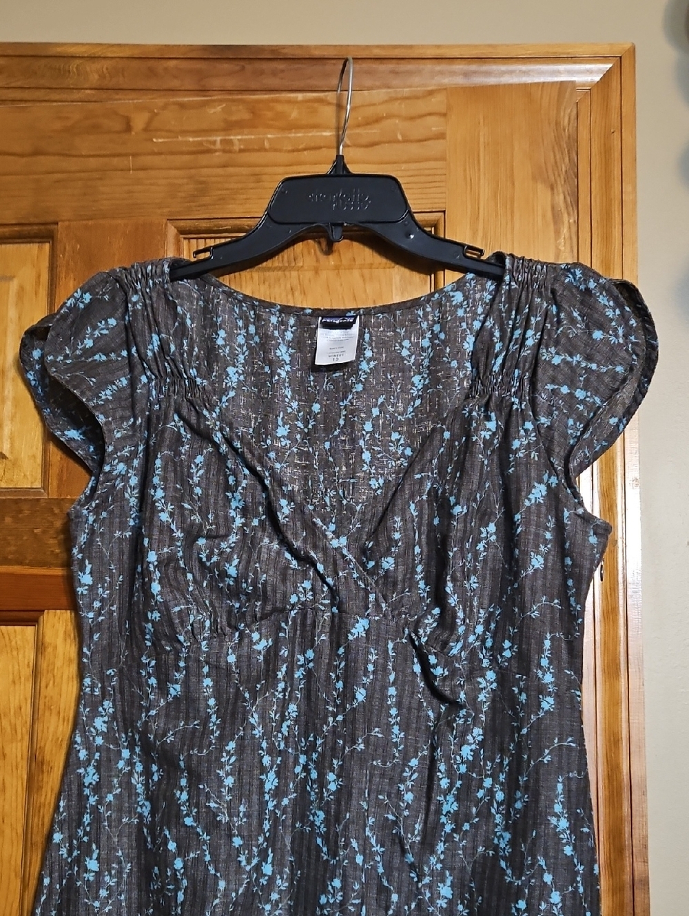 Patagonia Brown Floral-Print Midi Dress with Blue Accents - Picture 4 of 9